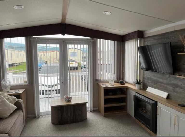Ocean Breeze Villa Selsey Exterior photo
